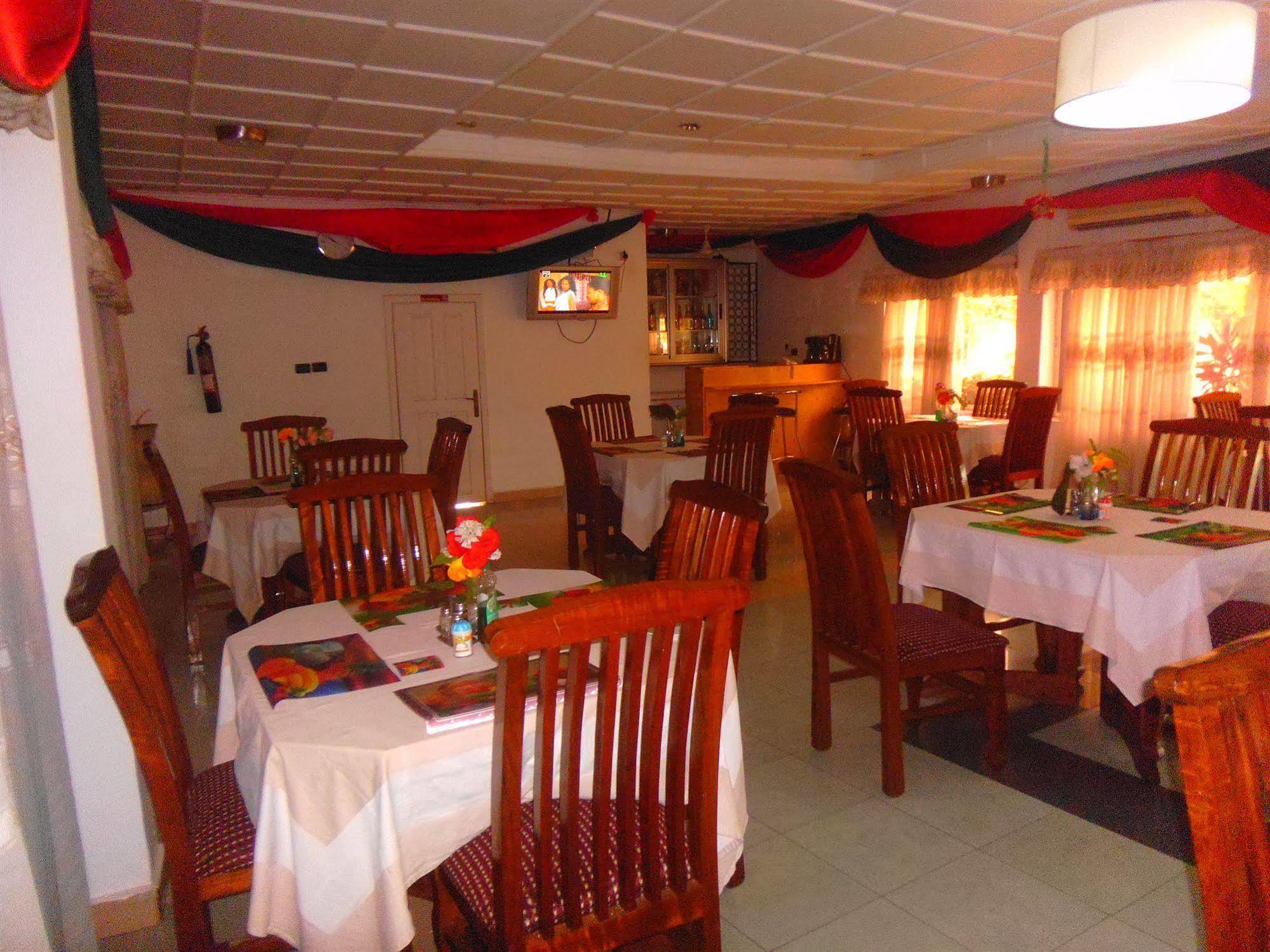 Wadoma Royale Hotel Kumasi Exterior foto